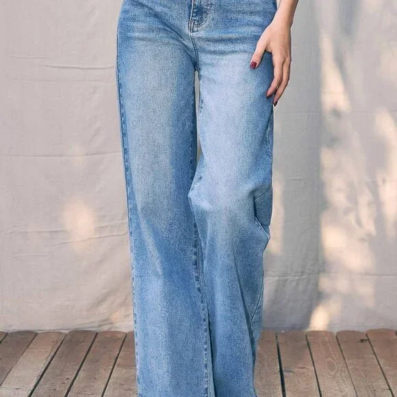 Courtney High-Rise Essential Wide Leg Jeans | Women's Denim | Everyday Bottoms - Picture 6 of 10